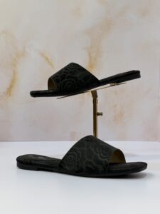 مشکی خیلی راحت