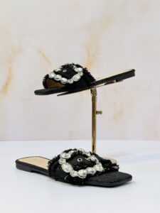 دمپایی سبک و راحت
