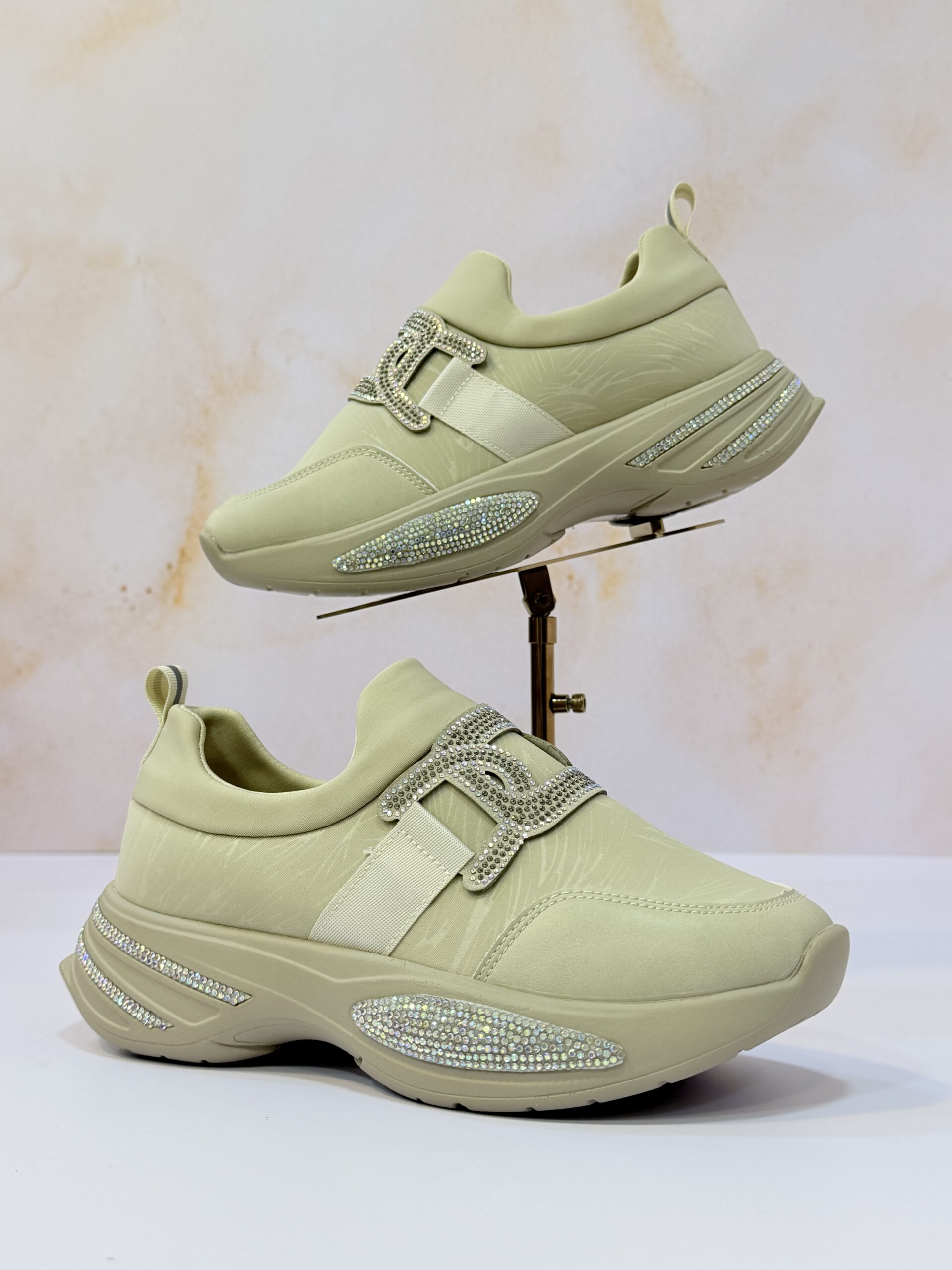 IMG_8970 کتونی لژدار طبی - تصویر 1